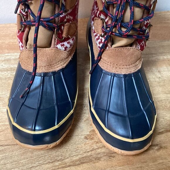 Khombu Maya Cold Weather Duck Boots Red / Navy Size 7M New - Picture 6 of 12